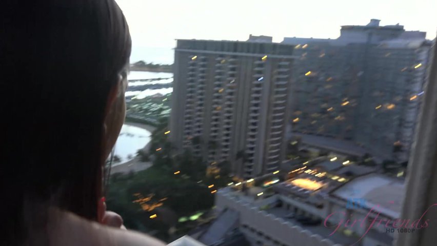 [서양] 미녀 1, 흔녀 1 두명이서 빨아주고 싸게 해줌