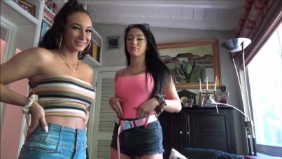 [서양] 두 미녀가 같이 빨아주고, 여기도 박고 저기도 박고 환락 – 알레시아 루나